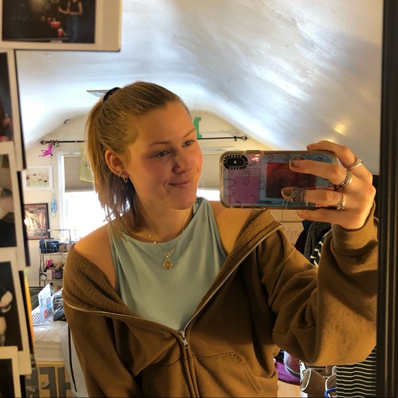 Meet your Posher, Mayah - Picture 1 of 1